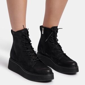 Dolce Vita Genuine Leather Adyson Booties Black Combat Lace Up Size 7.5